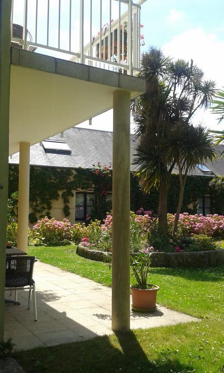 La Demeure Du Perron Hotel Quettehou Kültér fotó